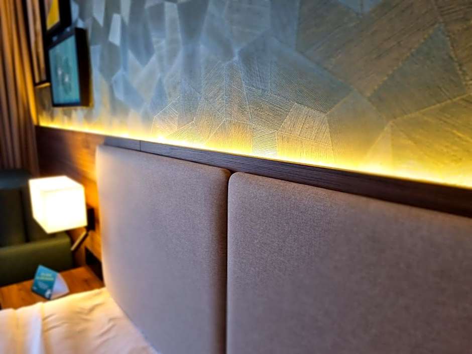 Holiday Inn London Gatwick - Worth By IHG