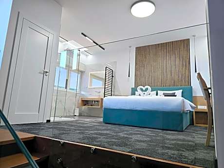 Two-Bedroom Deluxe Apartment