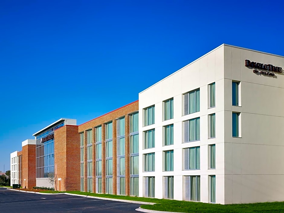 DoubleTree Hotel & Suites Charleston Airport