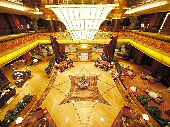 Zhongwei Green Lake Hotel Kunming
