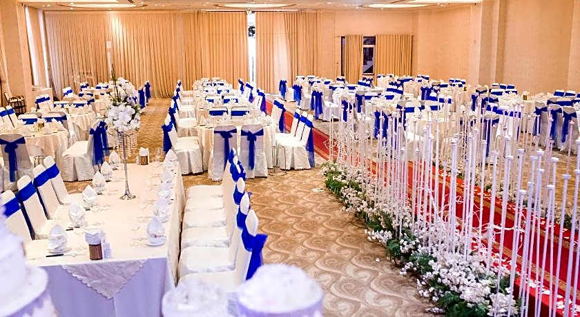 Hai Ba Trung Hotel and Spa