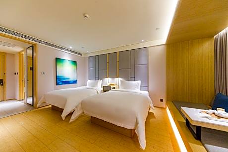 Huazhu - Family Room