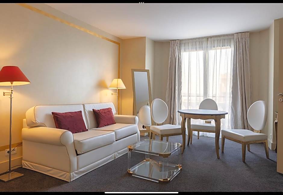 Hotel Renoir