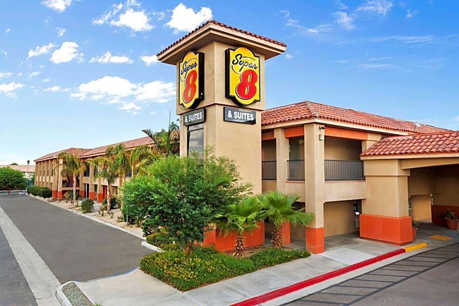 Super 8 by Wyndham Indio