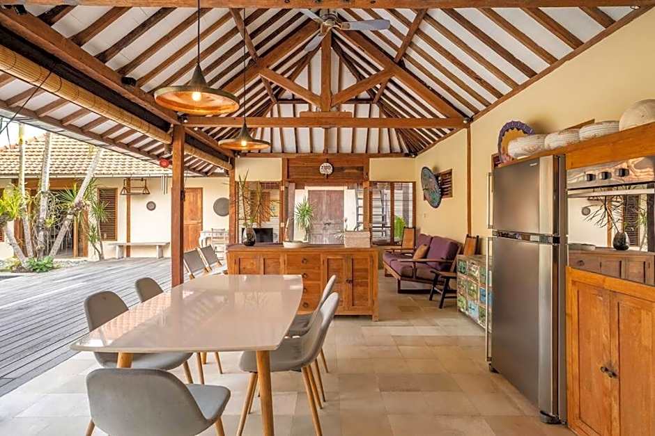 Gorgeous 4 BR Villa in Canggu