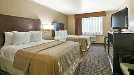 Queen Room with Two Queen Beds - Non-Smoking