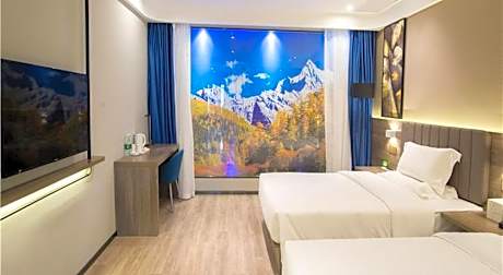 7 Days Premium Mianyang Donghu Park