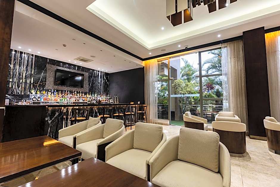 Crowne Plaza Nairobi Airport by IHG