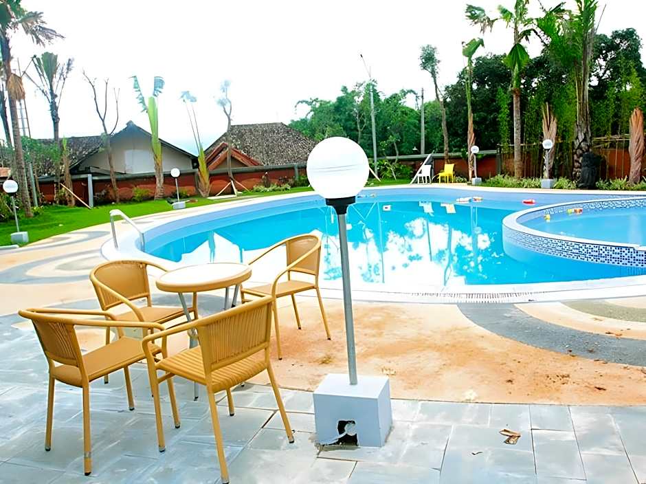 Tripletree Ciptaningati Culture Hotel