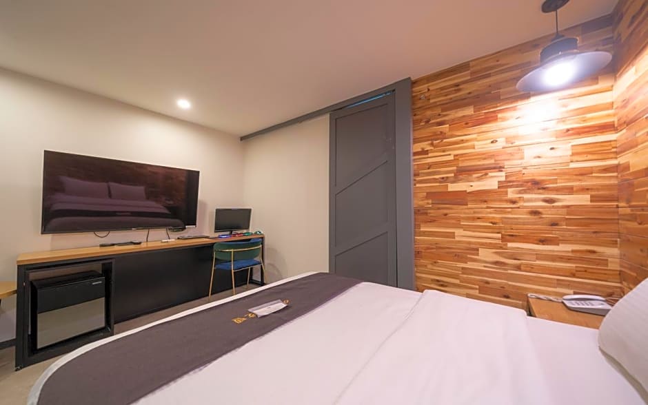 Hwaseong (Wolmun) Athena