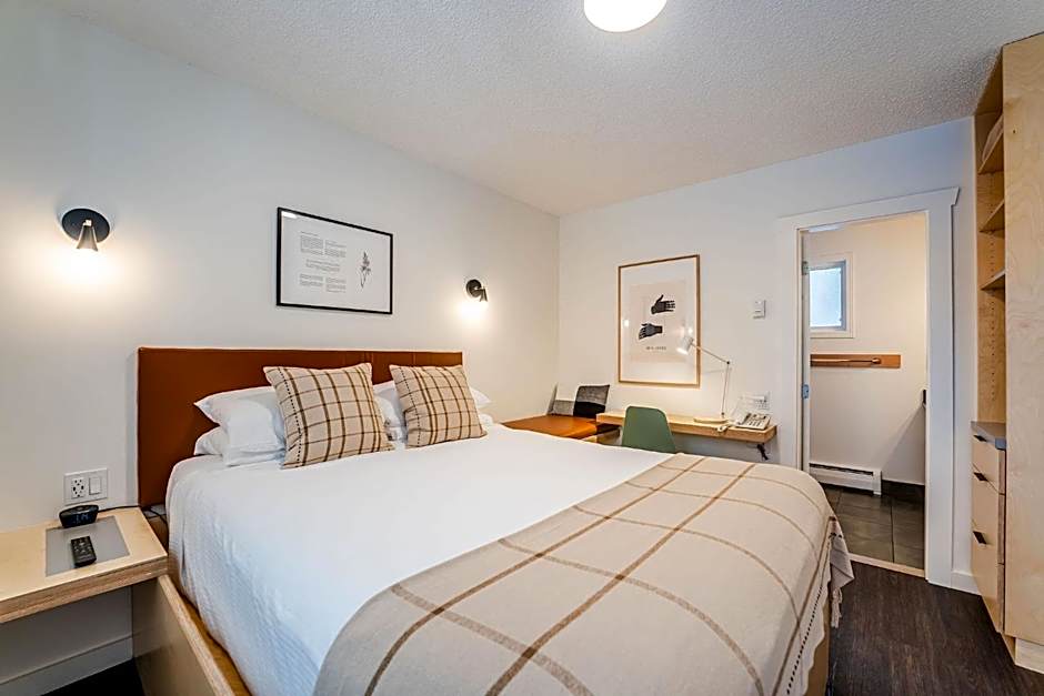 Swiss Chalet Motel