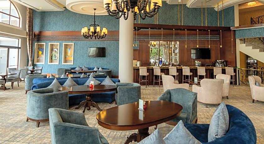 Wellborn Luxury Hotel