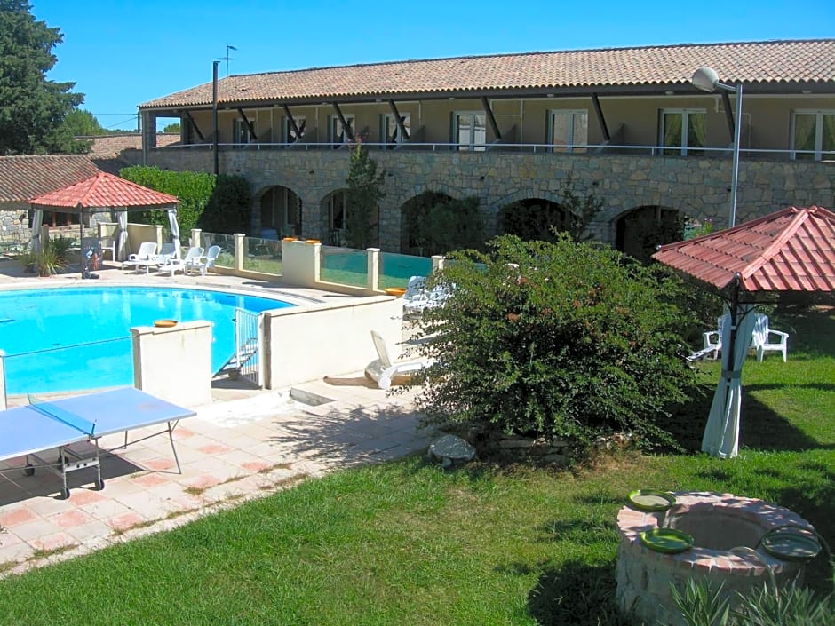 Hôtel de la Madeleine à Tornac