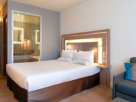 2 Double Rooms next to each other