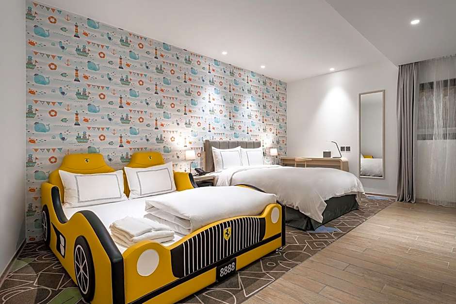 Photo 1 of 2 of Tickets Package - Themed Quadruple Room