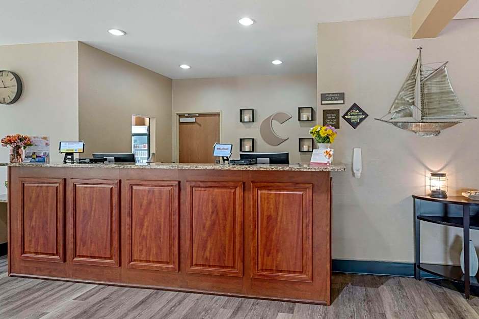 Comfort Suites Lake Geneva East