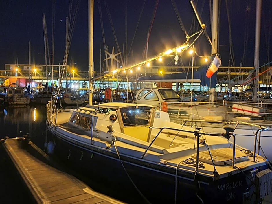 Charmant Voilier chauffé nuit insolite