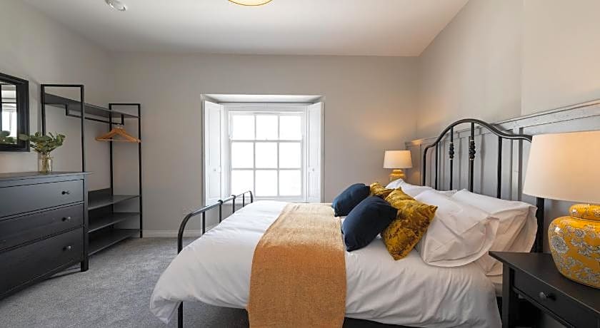 Hamilton House Holiday Apartments