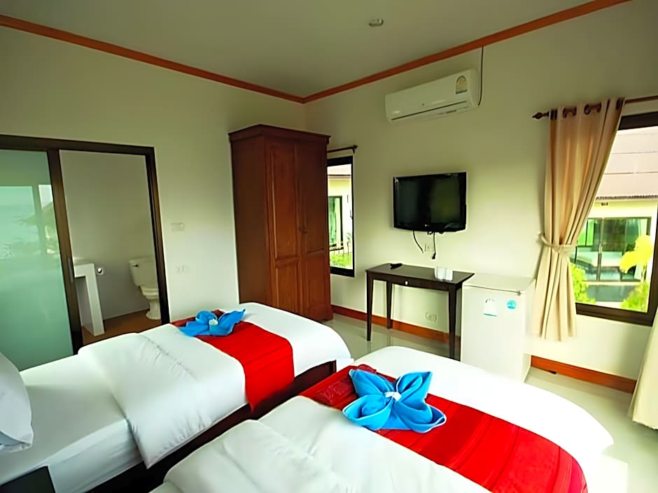Sea Breeze @ Koh Mak