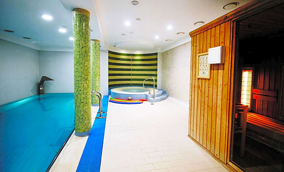 Bursztyn Resort