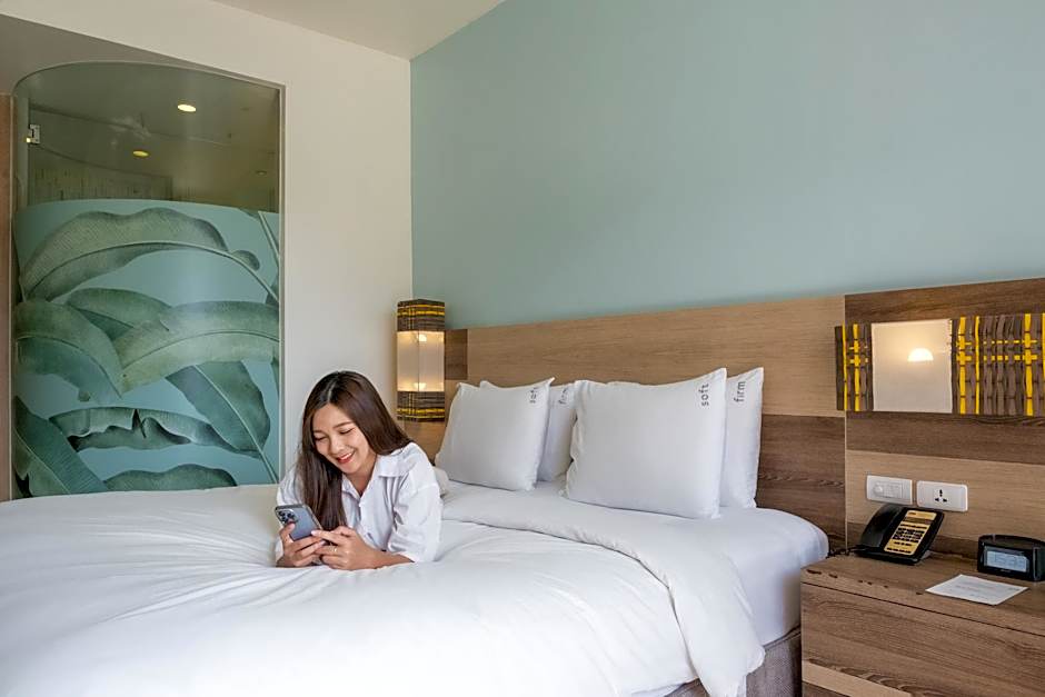 Holiday Inn Express Phuket Patong Beach Central By IHG