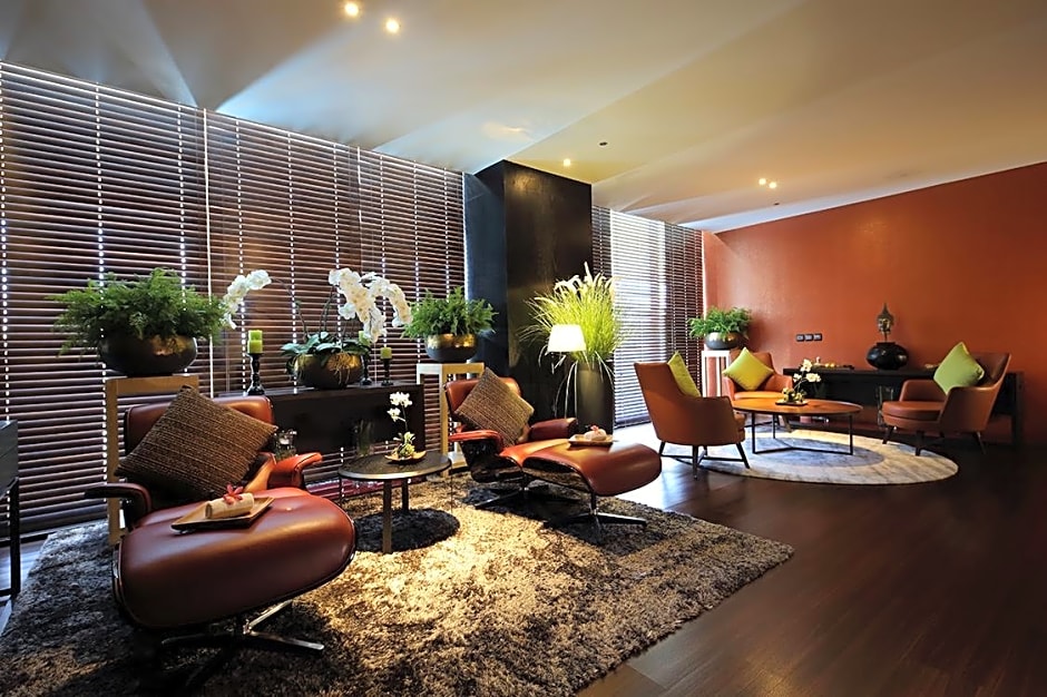 Midori Clark Hotel And Casino