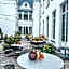 Sapphire House Antwerp, Autograph Collection