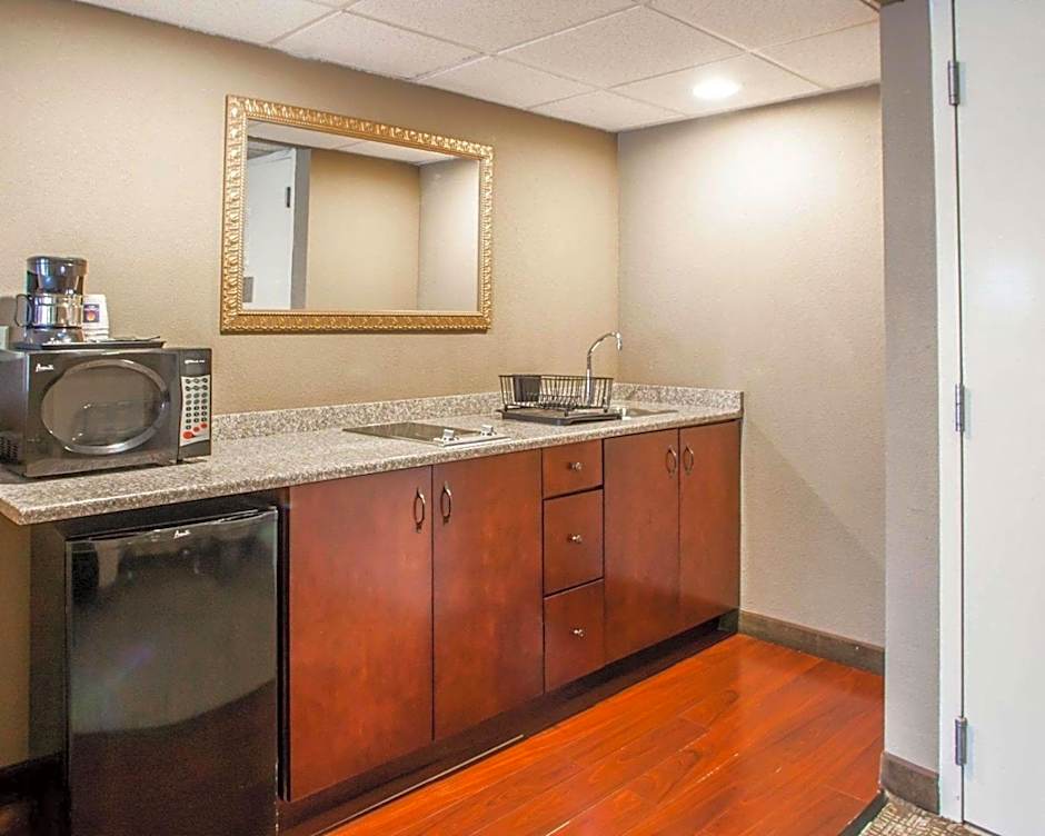 Quality Inn & Suites Orland Park - Chicago