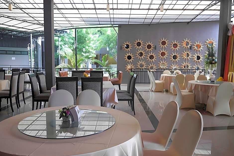 Prelude Hotel