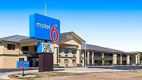 Motel 6 Prattville AL