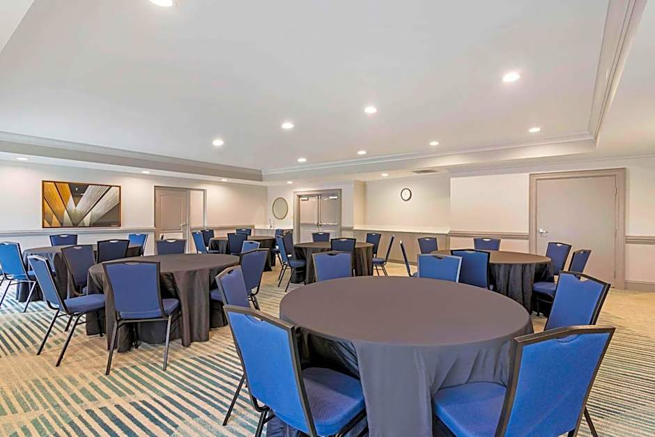 Comfort Suites Valdosta Mall Area