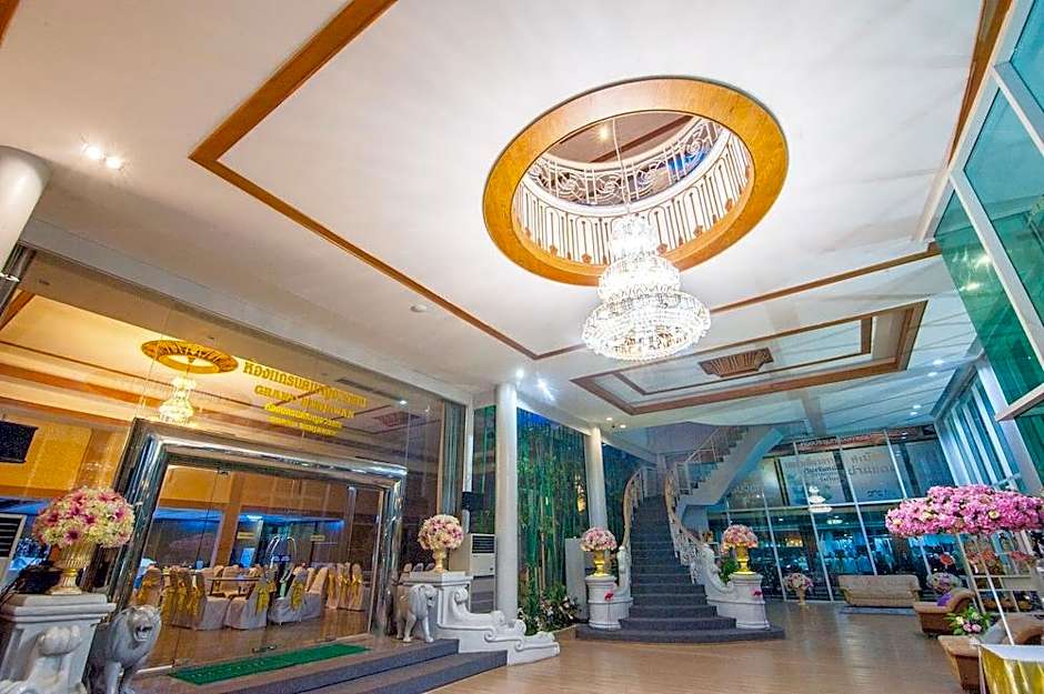 Nongkhai Tavilla Hotel and Convention Center
