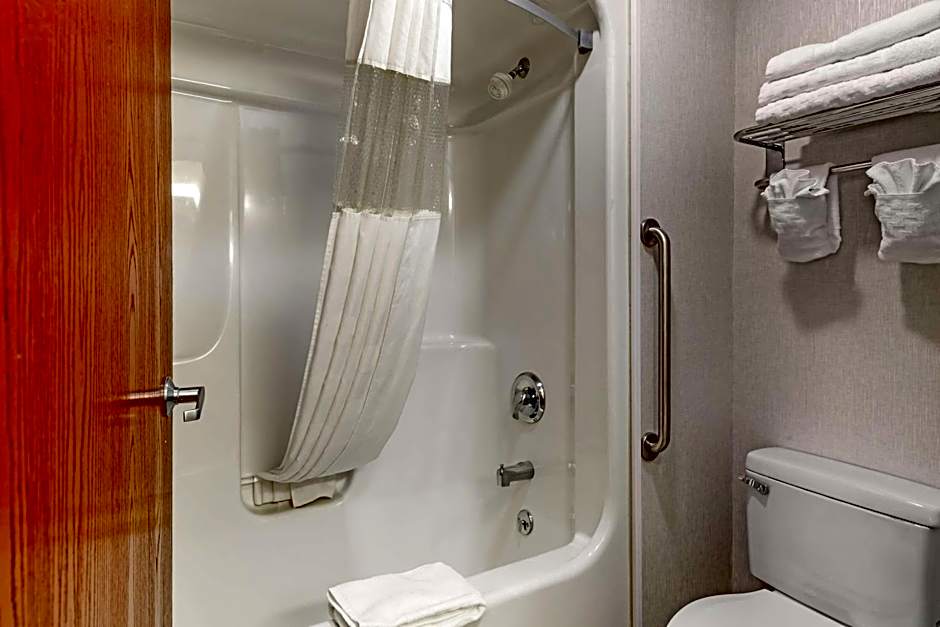 Best Western Berkshire Hills Inn And Suites