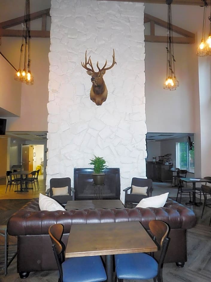 GreenTree Inn & Suites Pinetop