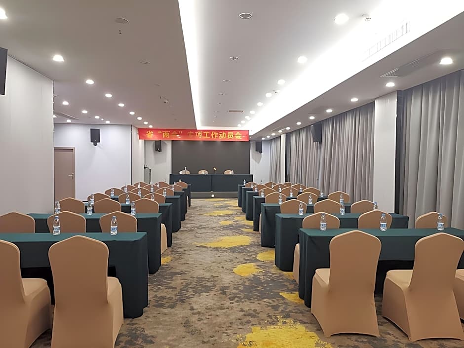 Calvin Hotel