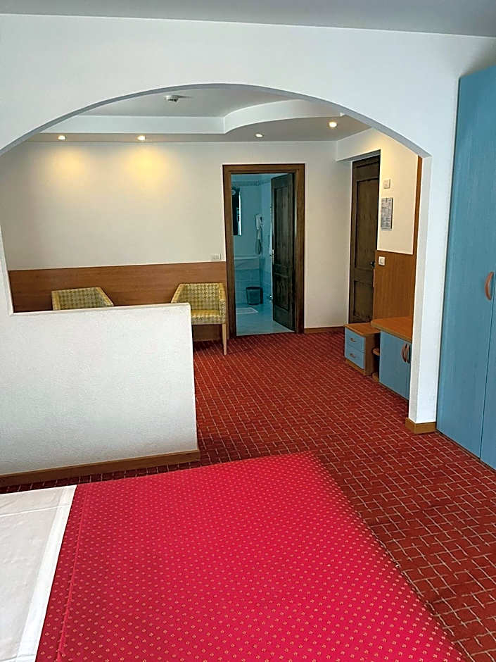 Hotel Londra Slow Living Molveno