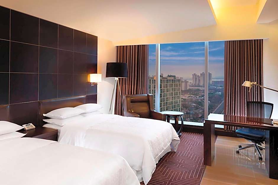 Photo 1 of 14 of 2 Double Beds Guestroom, City View