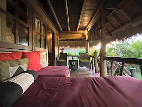Bungalow (4 Adults)