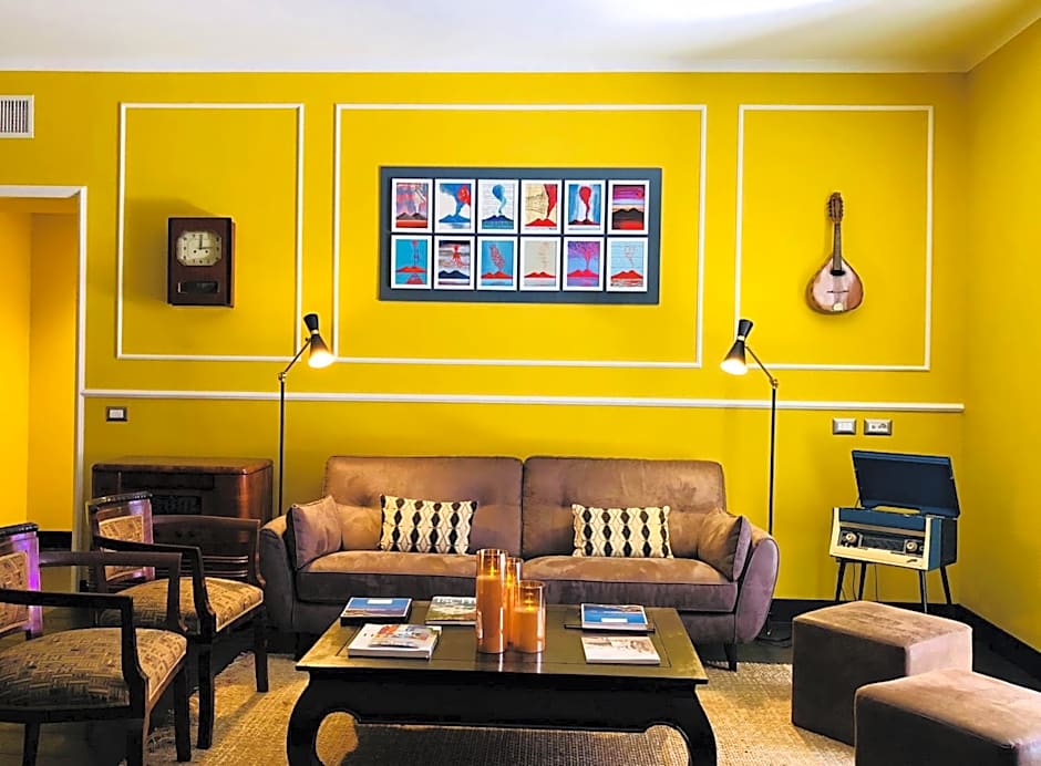 Caruso Place Luxury Rooms & Suites