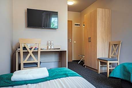 Twin Room with Private Bathroom