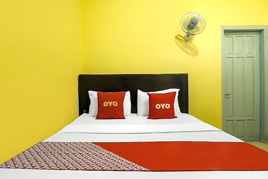 OYO 92483 Hotel Kirana