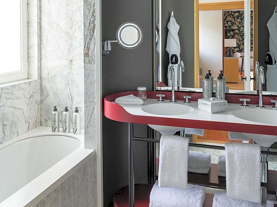 Hôtel De Sers Champs Elysées Paris