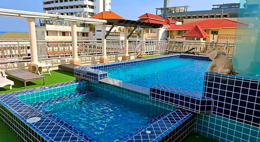 The Whitehouse Condotel