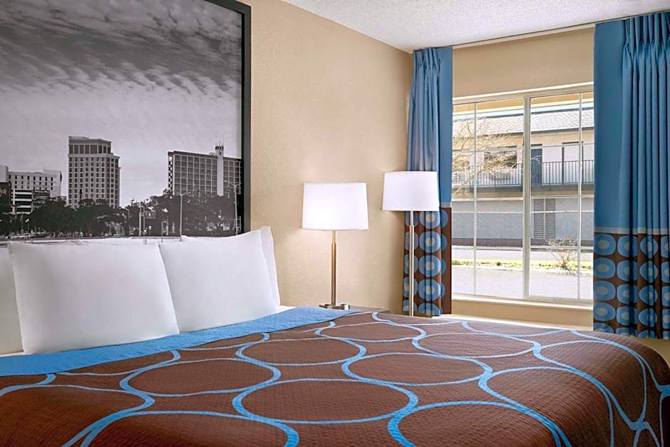 Super 8 by Wyndham Gulfport Near Biloxi