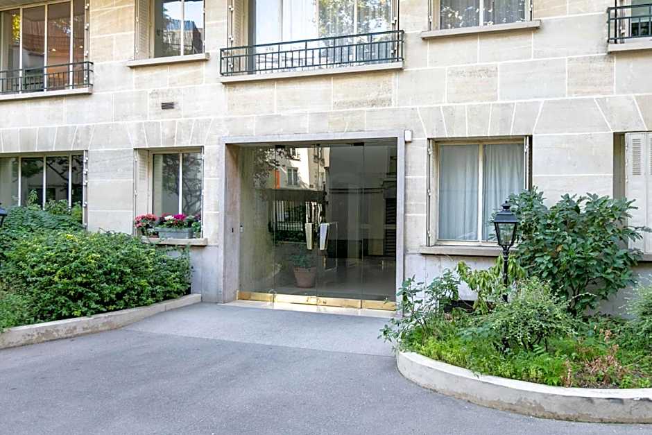 Paris City - Spacious 3 rooms flat for families - 3 minutes from metro station