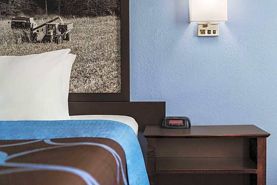  Super 8 by Wyndham Columbus/Edinburgh