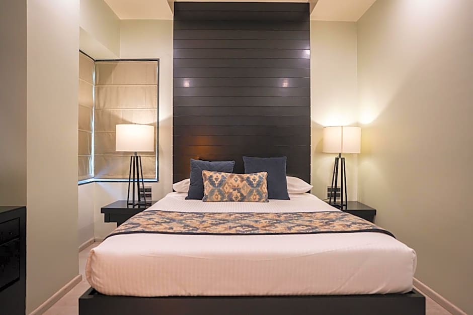 AR Suites Fontana Bay - Kalyani Nagar