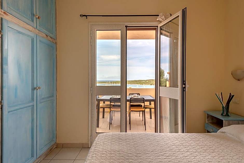 Baia de Bahas Residence