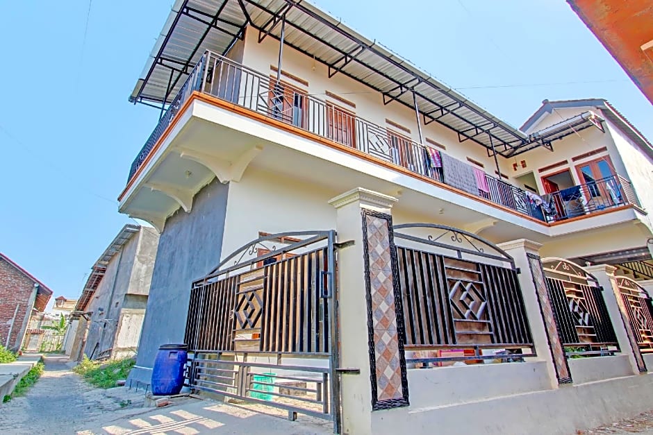 Hotel O Guest House Cemara 1 Syariah