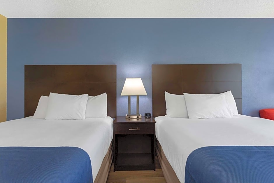 Days Inn by Wyndham Greensboro Airport